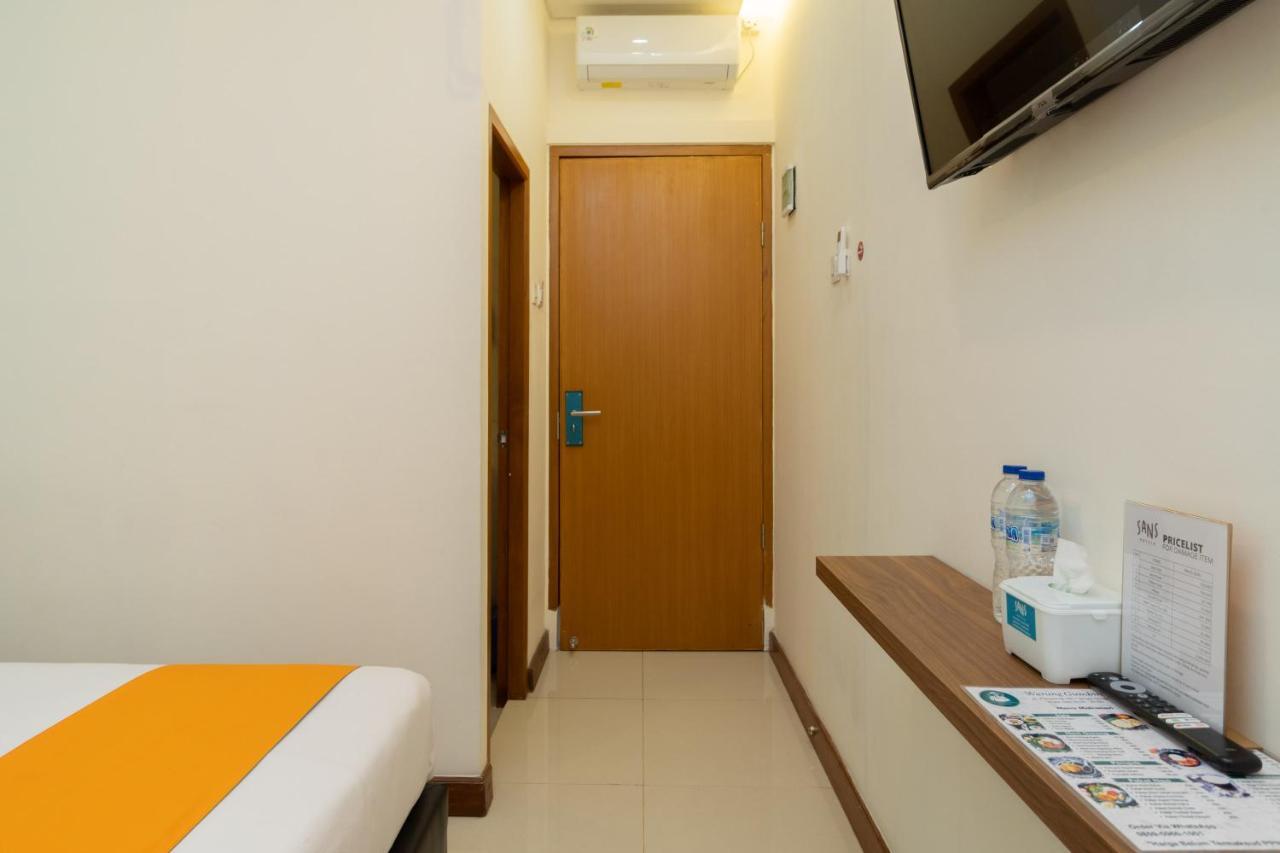 Sans Hotel Suryakencana Μπογκόρ Εξωτερικό φωτογραφία